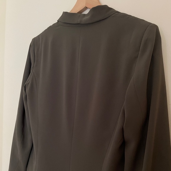 H&M Olive Blazer 4 - Picture 8 of 8